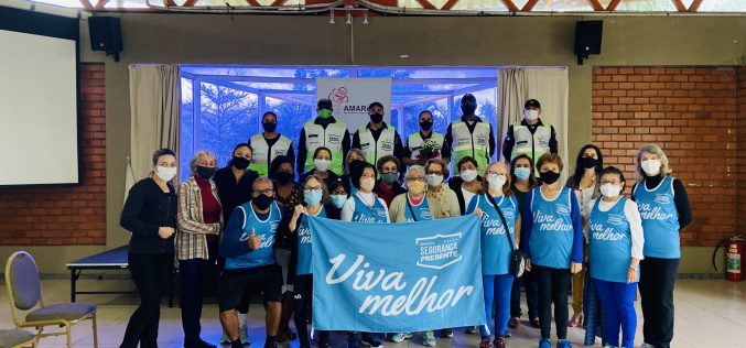Agentes do Barra Presente ensinam mulheres a se defenderem