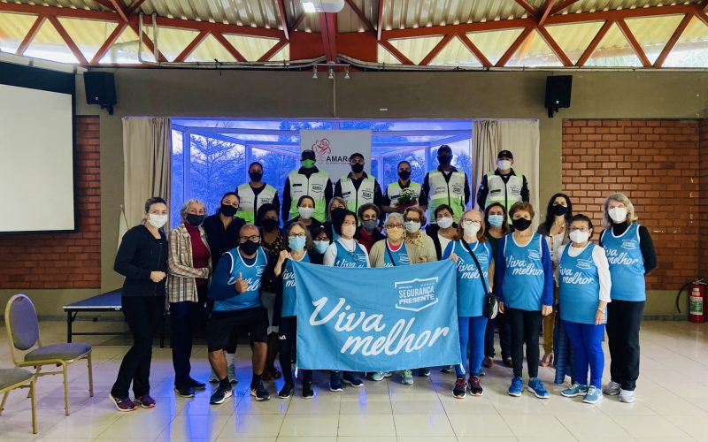 Agentes do Barra Presente ensinam mulheres a se defenderem