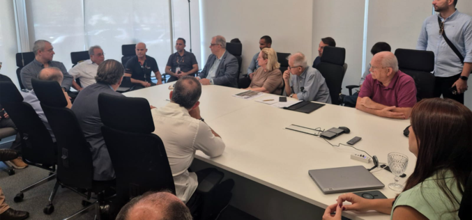 Instalação de equipamentos no Aeroporto de Jacarepaguá